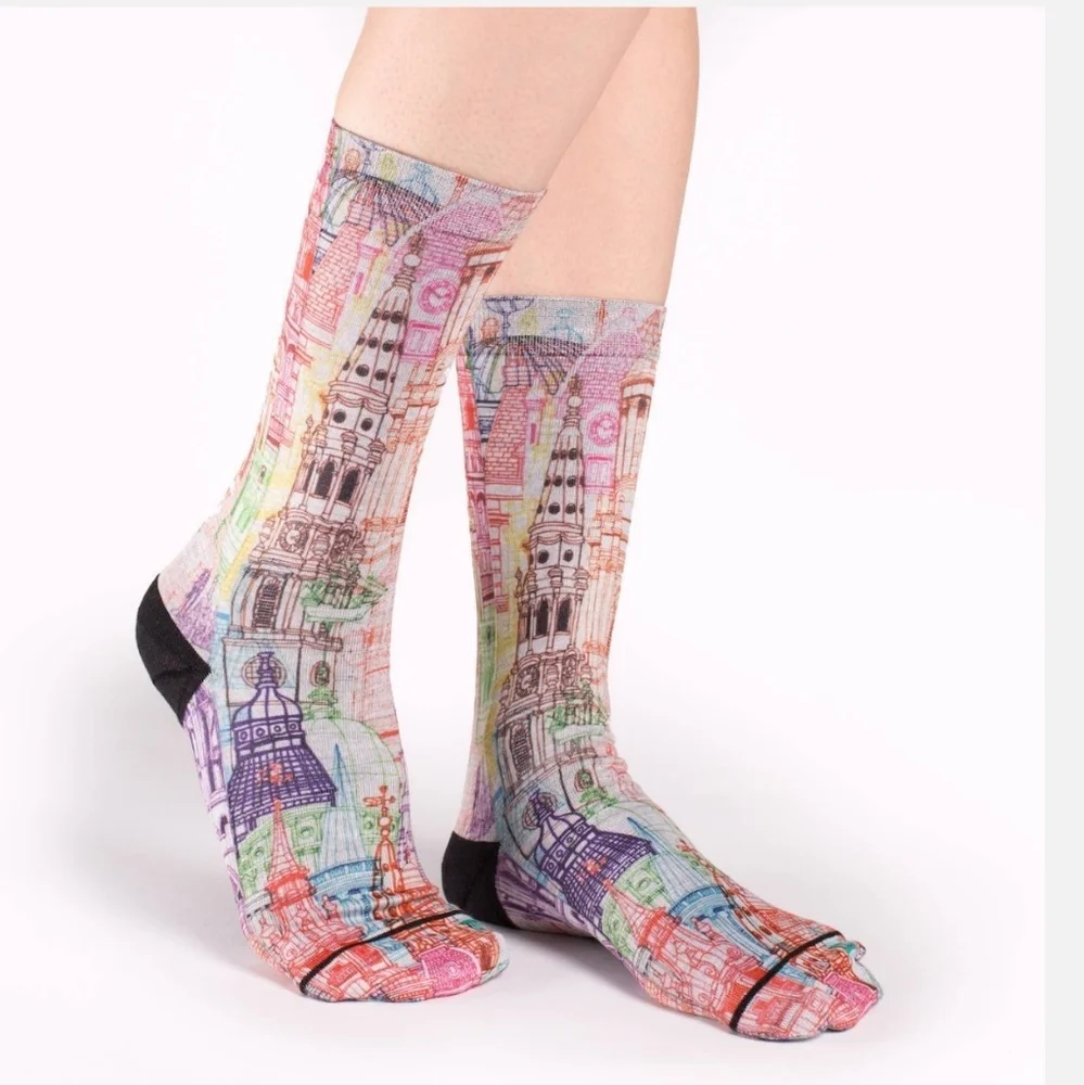GOOD LUCK LONDON ENGLAND SOCKS FUN MODERN COOL ABSTRACT ART NWT